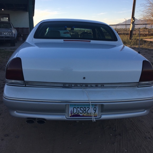 Chrysler 1995 - Picture 4 of 8